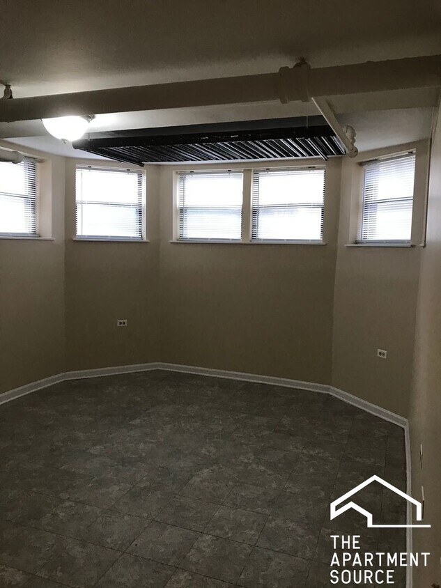 Foto principal - 7728 N Marshfield Ave