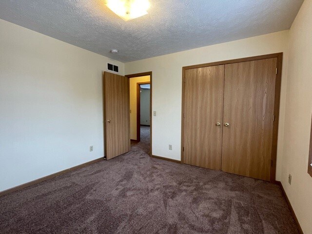 Building Photo - 2033 W S St