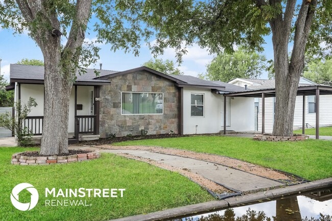 Building Photo - 430 Blakeley Dr