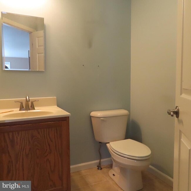 Foto del edificio - 5237 Rolling Rd