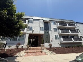 Building Photo - 8163 Redlands St