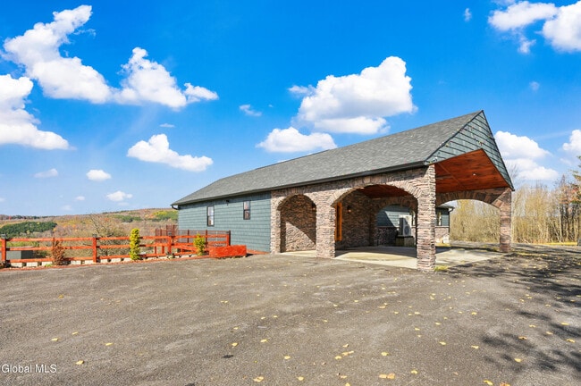 Building Photo - 217 Meade Rd