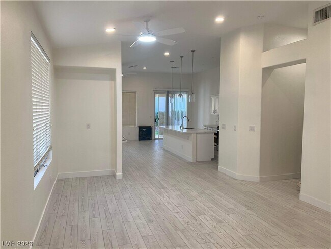 Foto del edificio - 3038 Scenic Valley Way