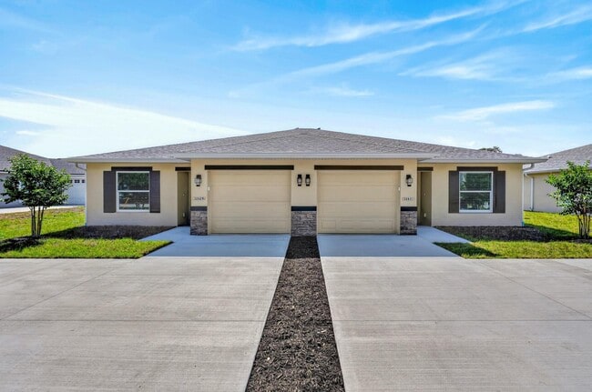 Building Photo - 32635 Vista Ave