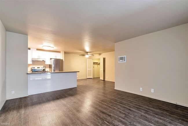 Building Photo - 3 br, 2 bath  - Pure Beach 670-3