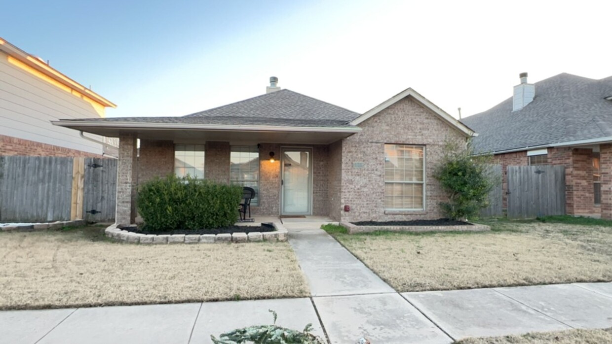 Building Photo - Beautiful 2 Bedroom, 2 Bathroom in Moore