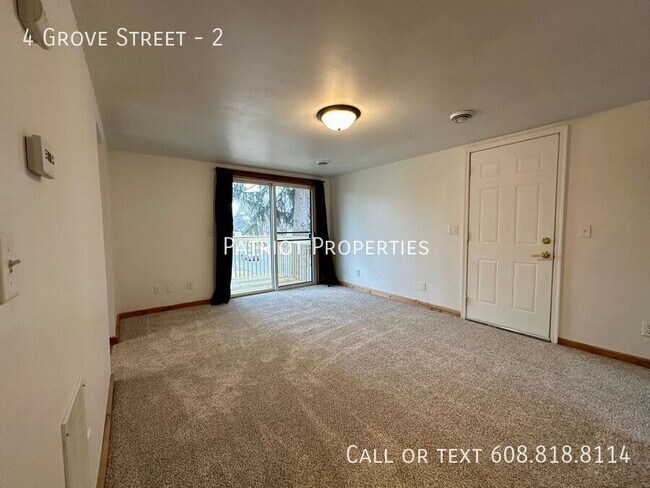 Foto del edificio - Fully Remodeled 2 bed/1 bath Across from L...