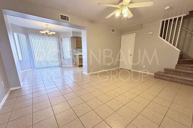 Building Photo - 15547 S Moon Valley Rd