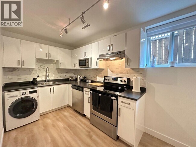 Photo du bâtiment - 5636 Covey Pl