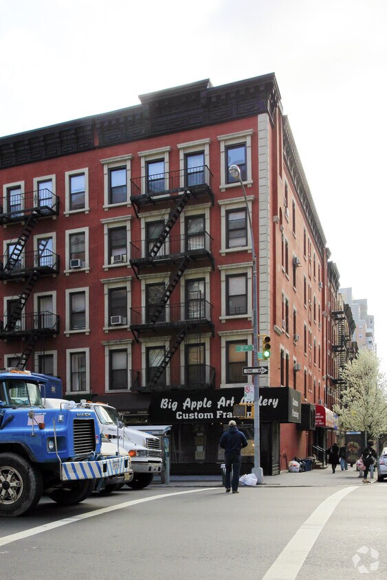 Foto del edificio - 1456 Second Ave