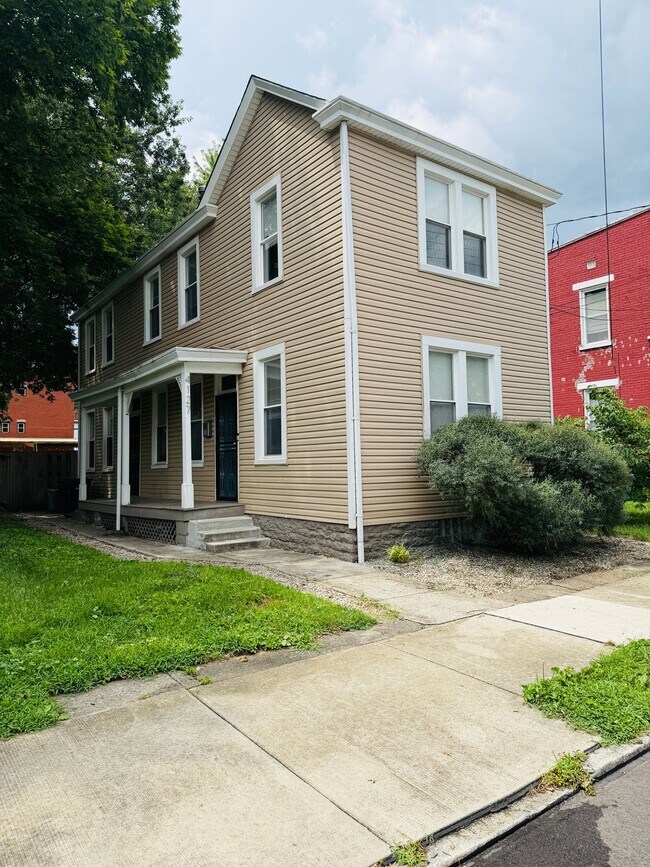 Foto del edificio - 4127 Lakeman St