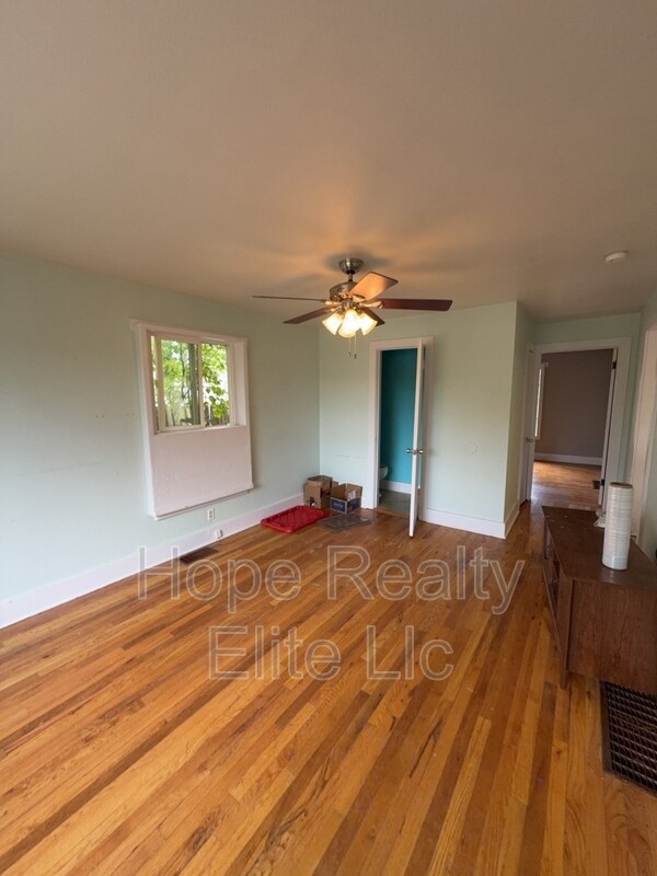 Foto del edificio - 1230 N Chestnut St