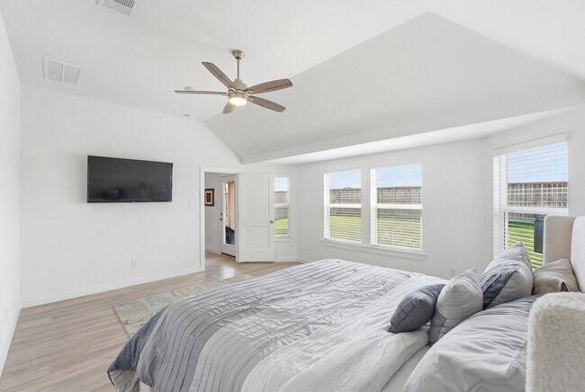 Building Photo - 8611 Pier Cove Dr