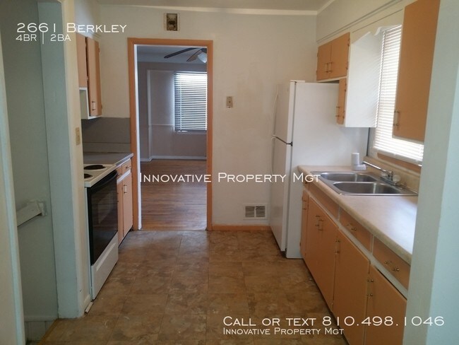 Foto del edificio - 2661 Berkley St