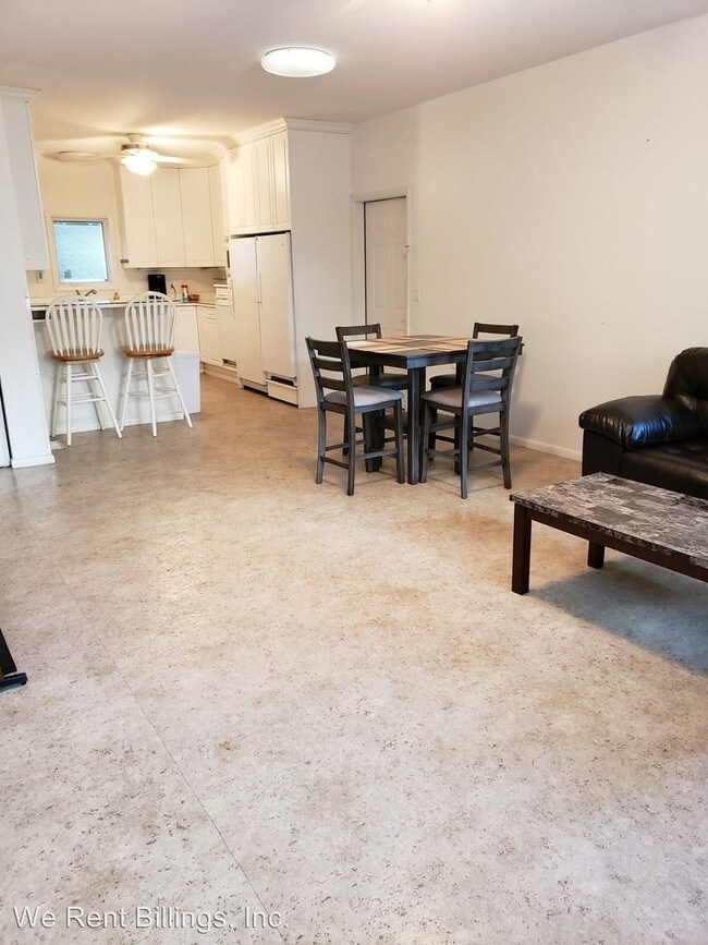 Foto del edificio - 4 br, 3.5 bath House - 2112 Rimrock Rd