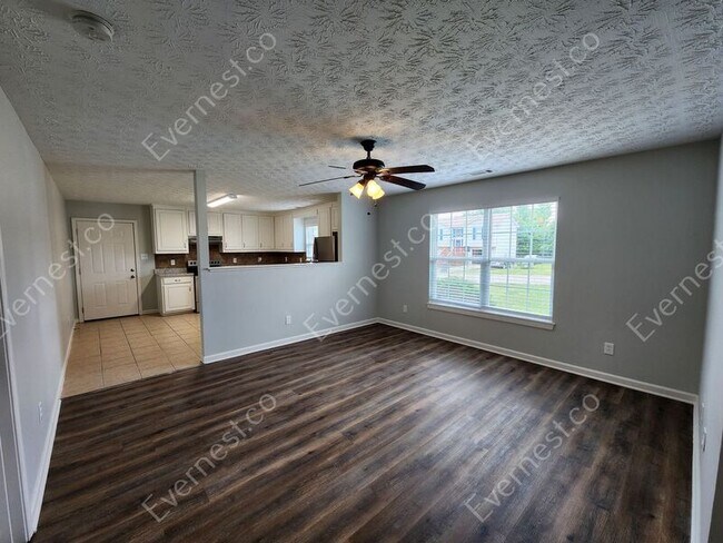 Foto del edificio - 504 Dove Way