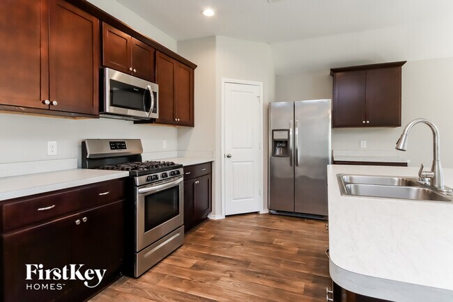 Building Photo - 6406 Indigo Cliff Dr