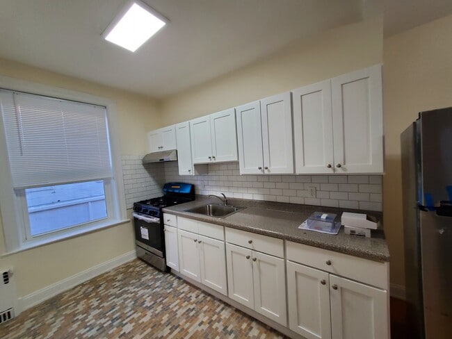 Kitchen - 1846 68th St