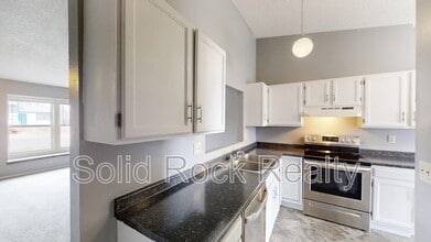 Building Photo - 948 Bromefield Dr