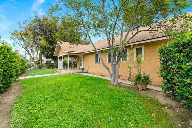 Foto del edificio - 4212 Locust St