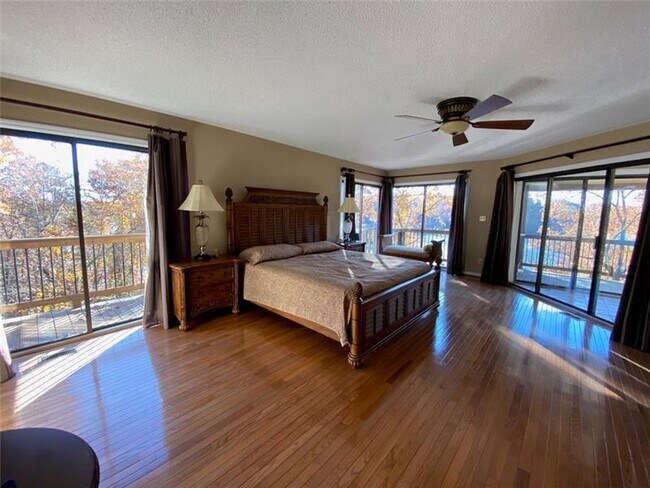 Building Photo - 2734 Bridgewater Dr