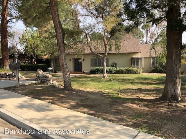 Building Photo - 3 br, 2 bath House - 3013 Elmwood