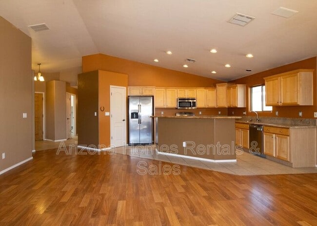 Foto del edificio - 10462 E Rose Hill St
