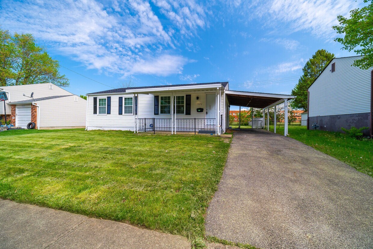 Primary Photo - 5272 Quincy Dr