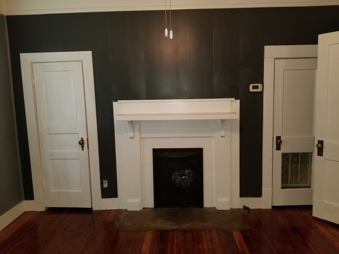 Charming Living Room - 1208 Frisco St