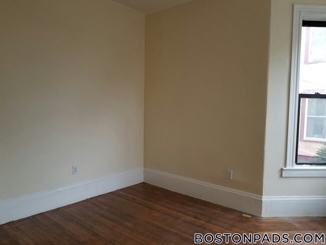 Foto del edificio - 81 Ruthven St