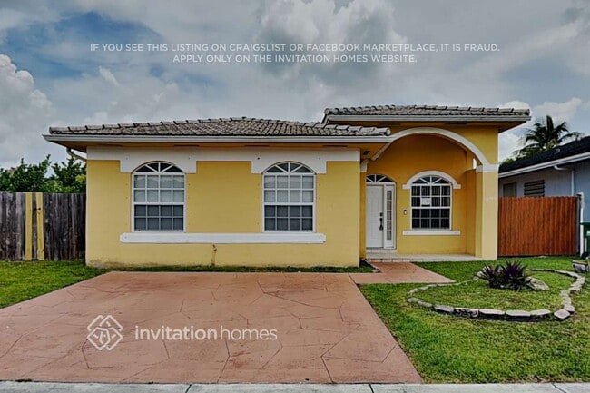 Building Photo - 16960 SW 141st Ave
