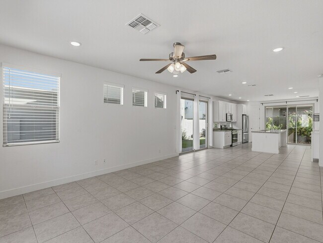 Building Photo - 4910 S Tune