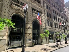 Building Photo - 212 W Washington St