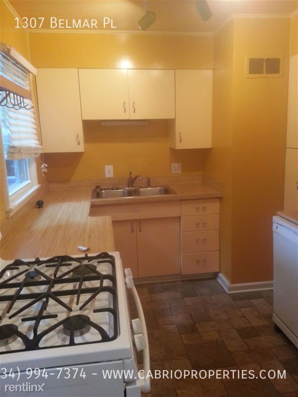 Building Photo - 1307 Belmar Pl
