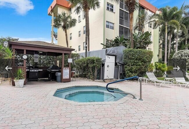 Foto del edificio - 5300 NE 24th Ter