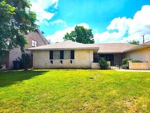 Building Photo - 2224 NW 49th St