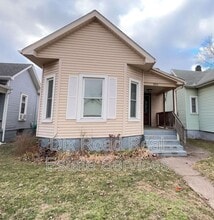 Building Photo - 806 Elwood St