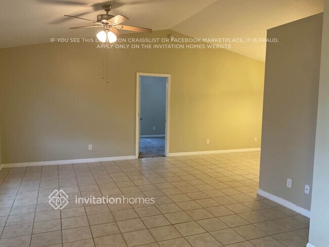 Foto del edificio - 1240 Sleepy Hollow Ln
