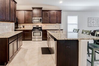 Building Photo - 23810 Rivage Ridge Dr