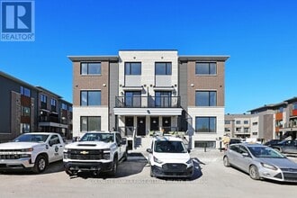 Building Photo - 917 Creekway Private