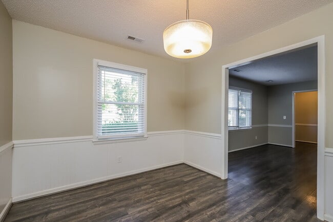 Building Photo - 5874 Millstone Ln