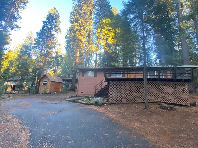 Building Photo - 2015 El Dorado Dr