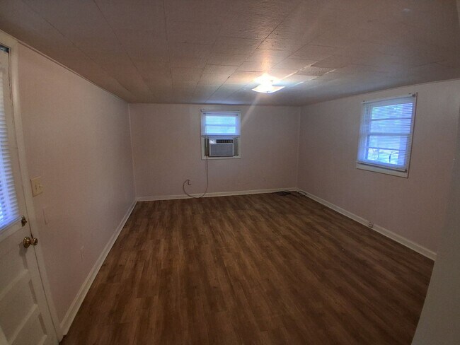 Foto del edificio - 2150 Winston Ave
