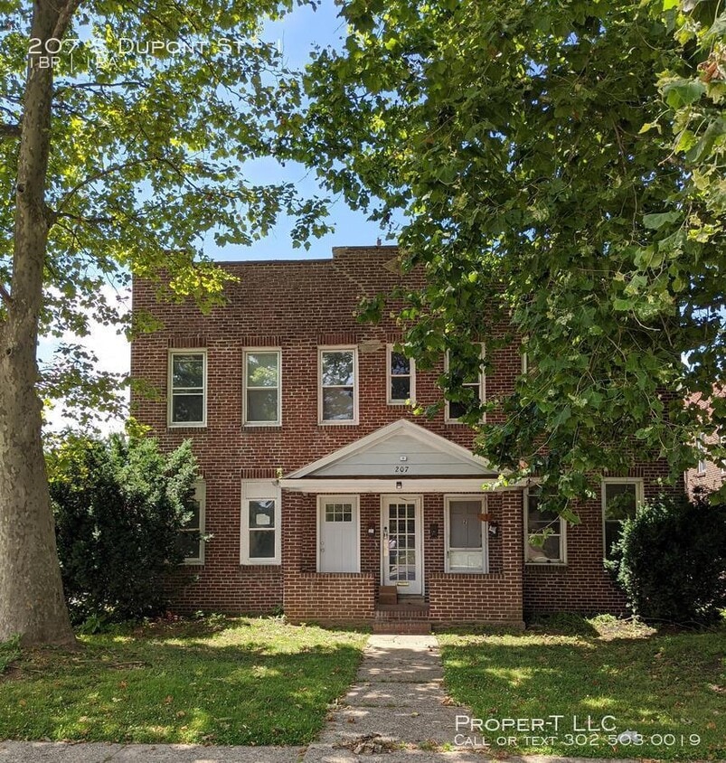 Primary Photo - 207 S Dupont St