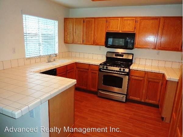 Building Photo - 3 br, 2 bath House - 910 Devonshire St