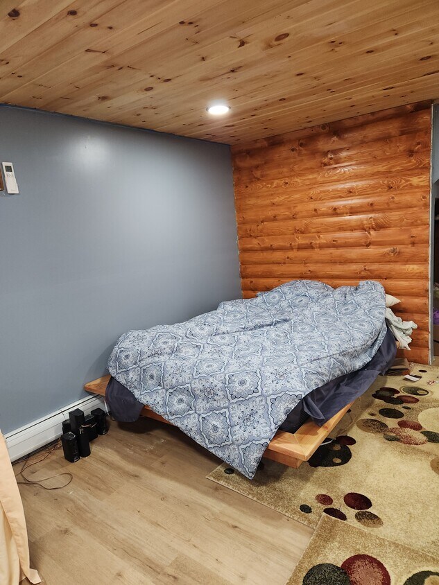 90 Rossiter Ave, Paterson, NJ 07502 Townhome Rentals in Paterson NJ