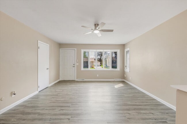 Foto del edificio - 3218 W 11th St