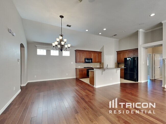 Building Photo - 1045 Kaylie St