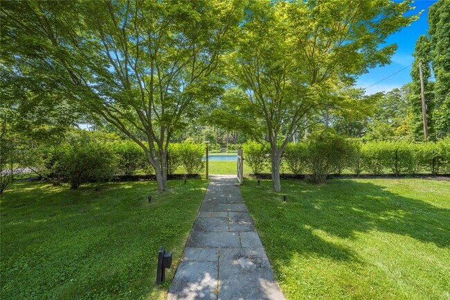 Foto del edificio - 5 Thorn Hedge Rd