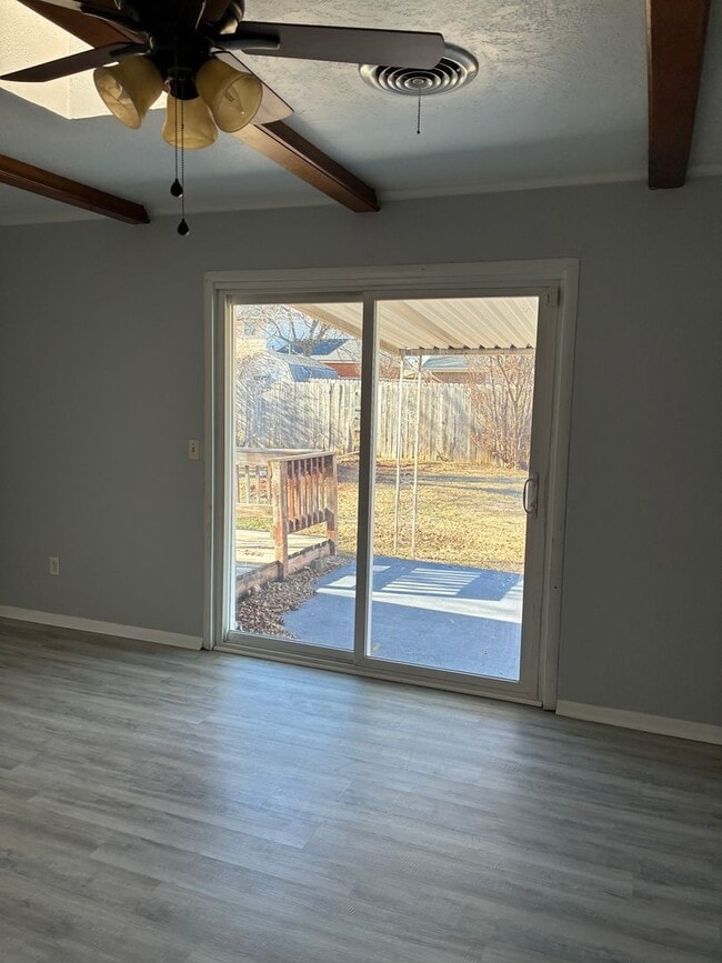 Building Photo - ACROSS FROM EISENHOWER SCHOOLS!! No Pets!